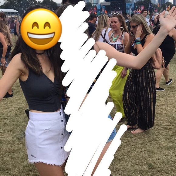 Dead Studios white distressed denim skirt - Picture 5 of 5